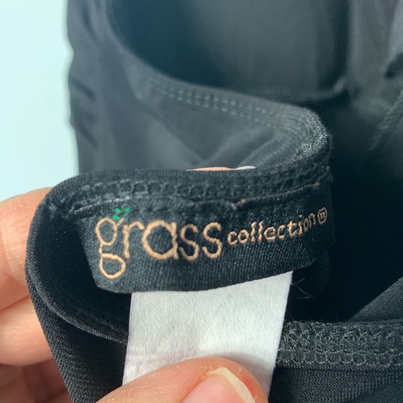 Slinky Black Dress - Picture 5 of 7